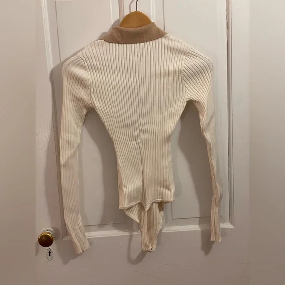 Abercrombie & Fitch Sweater Bodysuit - Picture 3 of 3